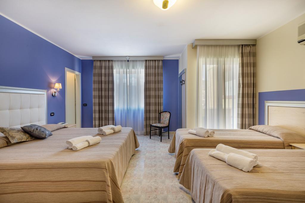 Hotel Rosa Dei Venti Castelsardo Ngoại thất bức ảnh